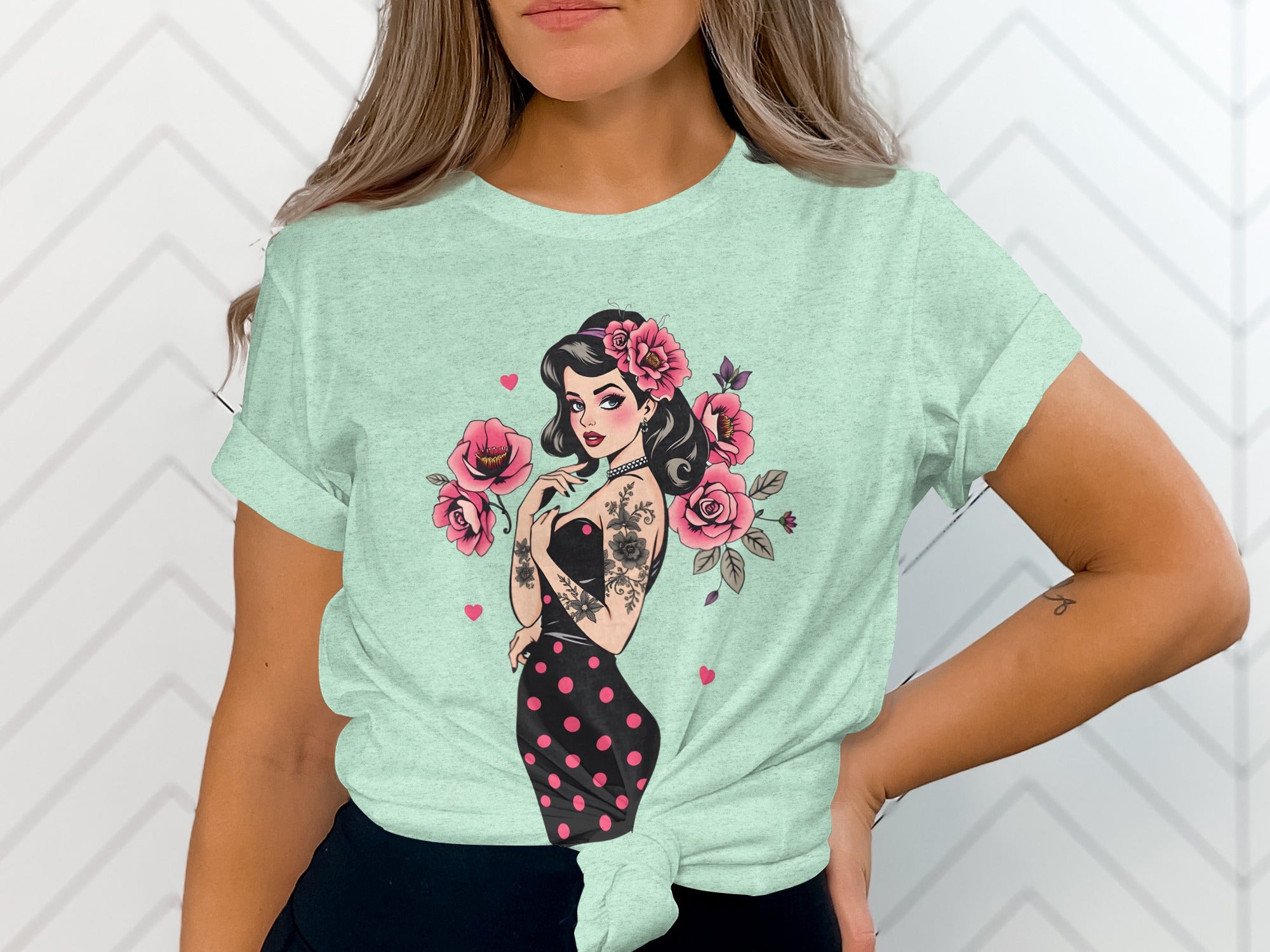 Vintage Tattoo Pin-Up Girl Graphic Tee Product