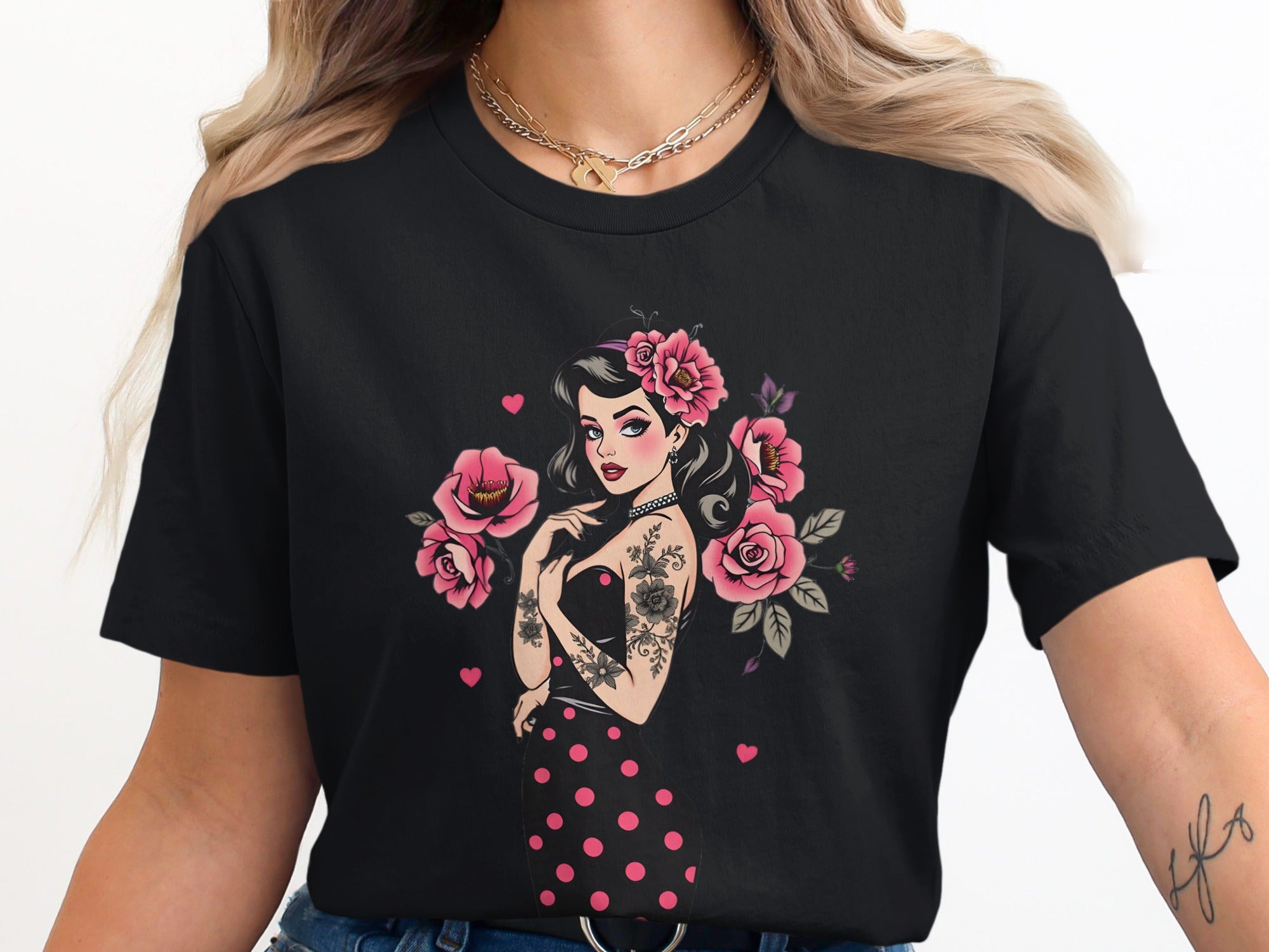 Retro Pin-Up Girl With Roses Graphic T-Shirt